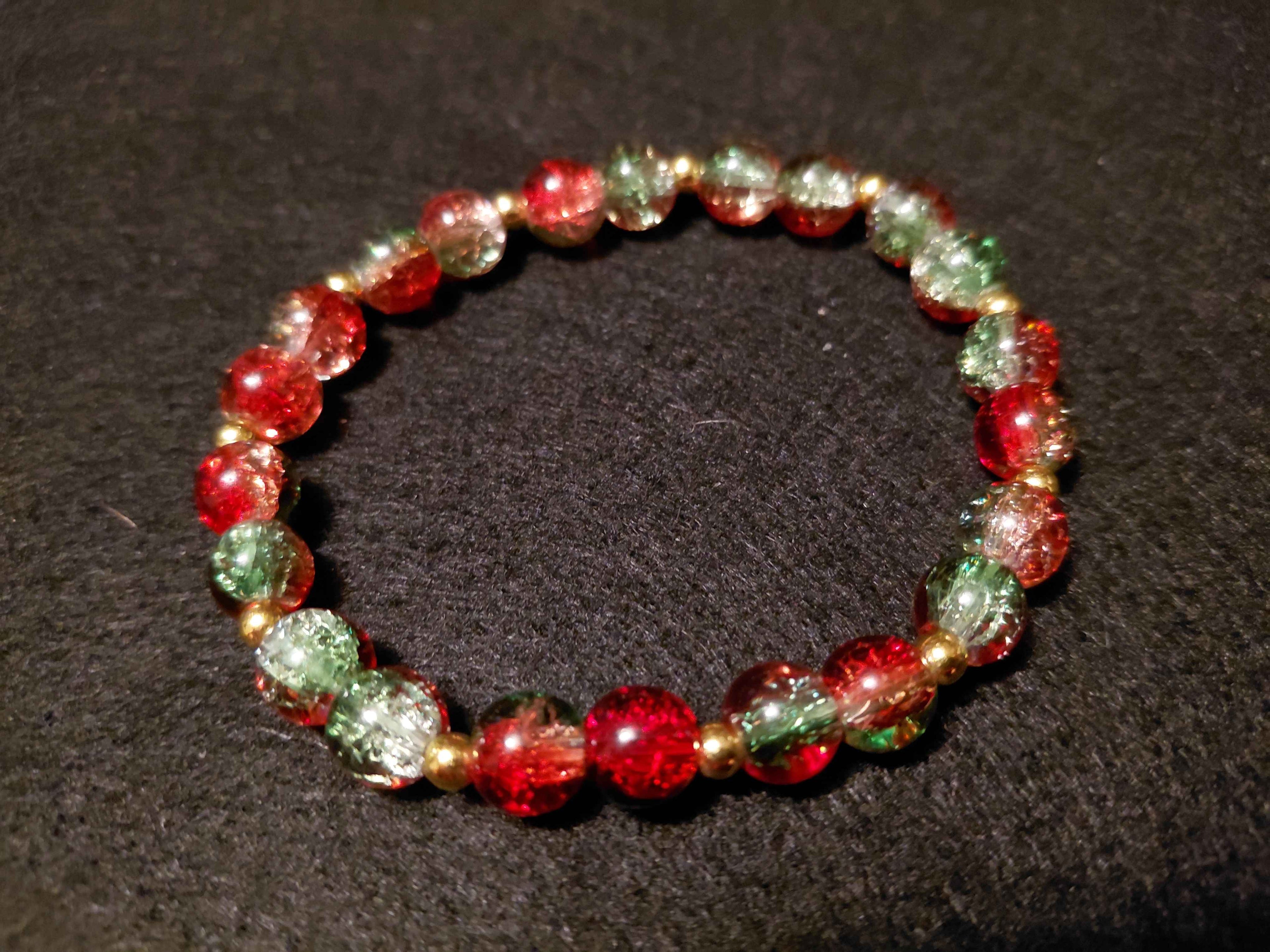 Red and Green Bracelet with Glitter and Gold Spacers (7.5)