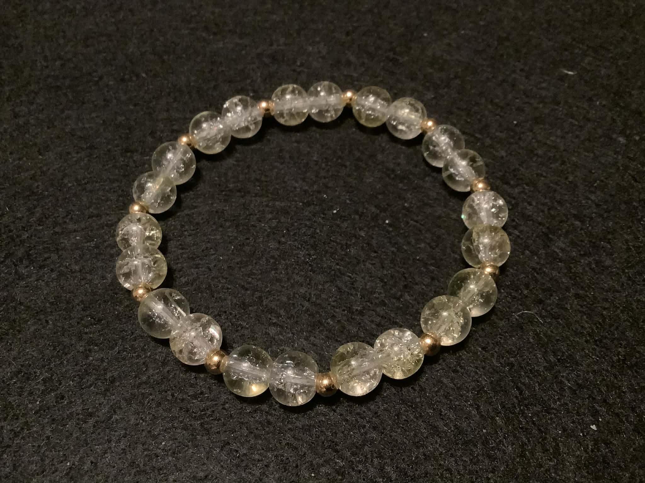 Clear Bracelet with Glitter and Gold Spacers (7.5)