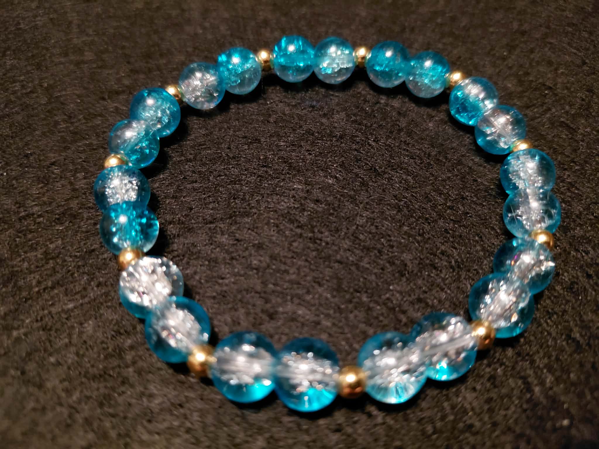 Bright Aqua Bracelet with Glitter and Gold Spacers (7.5)